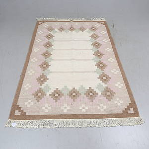 MATTA, rölakan, 1900-tal, ca. 200x140 cm.