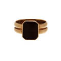  RING, 18k guld samt Karneol. Vikt 8 gram.