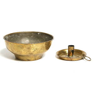  SKÅL och LJUSPLÅT, mässing, Skultuna Bruk, 1800-tal.