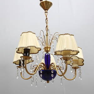  TAKLAMPA, med prismor, 1900-tal. Höjd ca 38 cm.