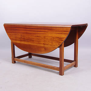  MATSALSBORD, mahogny, engelsk stil.