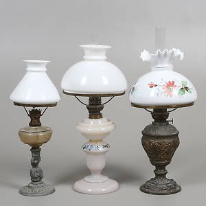  BORDSFOTOGENLAMPOR, 3 st, glas samt järn, 1900-tal.