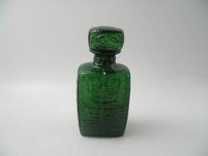 Karaff med propp, Erik Höglund