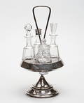  BORDSUPPSATS, vitmetall och glas, 1900-tal.