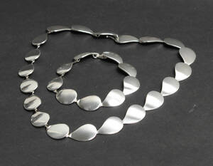 Randers Sølv, smykkesæt af sterling sølv, halskæde og armlænke 2