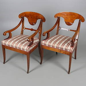  KARMSTOLAR, ett par, Karl Johan, 1800-tal.