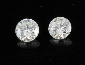 Couple of brilliant cut diamonds 0.38ct This lot has been put up for resale under the new lot no. 3896144