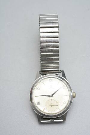 Herrarmbandsur, Omega