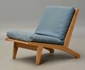 H. J. Wegner. Lavrygget lænestol, egetræ, model GE-370