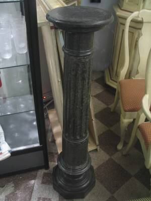 Piedestal, Marmor 3-delad