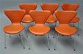  Arne Jacobsen. Sæt på seks stole, model 3107 i cognacfarvet læder 6