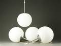 12 pendler af hvidt glas, 1950-1960erne 12