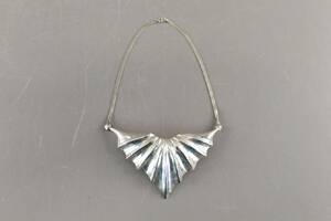 Halsband i silver