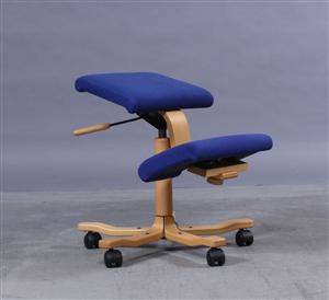 Peter Opsvik. Ergonomisk stol fra Stokke