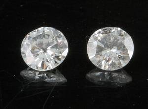 Couple of brilliant cut diamonds 0.44 ct This lot has been put up for resale under the new lot no. 3896151