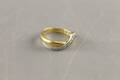 Ring i guld 18 med briljanter