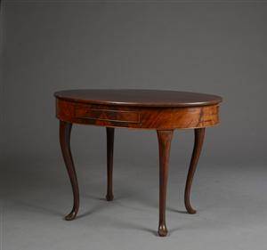 Salonbord af mahogni, 1800-tallet