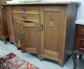 Sideboard, Jugend