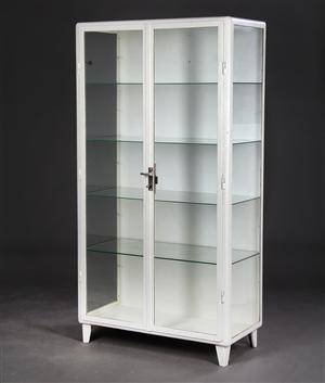 Vitrine-tandlægeskab, metal og glas, ca. 1950erne