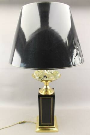 Bordslampa med detaljer i mässing och glas