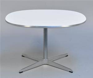 Arne Jacobsen. Sofabord Arne Jacobsen, model A222 