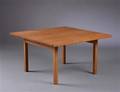 Hans J. Wegner. Kvadratisk sofabord af massiv egetræ  