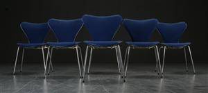 Arne Jacobsen. Seks stole, model 3107 6 