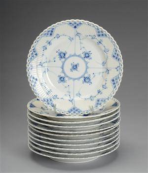 Royal copenhagen, musselmalet helblonde frokostallerkner 13 