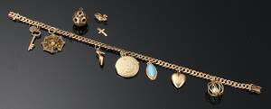 Armbånd med charms guld af 14 kt 12 Denne vare er sat til omsalg under nyt varenummer 4999718