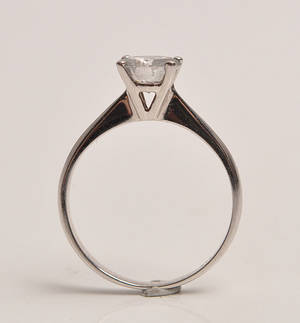 Klassisk solitairering,  ca. 1,03 ct