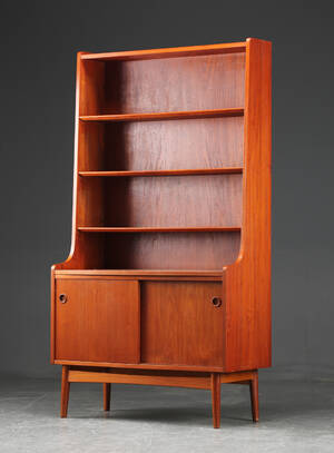 Nexø Møbelfabrik. Reolskab af teaktræ