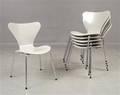 Arne Jacobsen, Sjuan i grått. Modell 3107 6