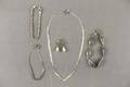 Örhängen, halsband och armband 3 st i silver