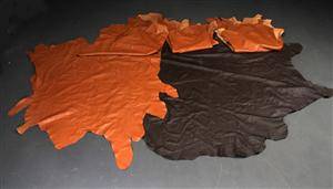 Fem indfarvede koskind til polstring 5