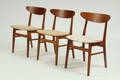Farstrup Møbler. Tre stole. Teak og bøg. 3