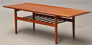 Dansk møbelarkitekt. Sofabord i teak