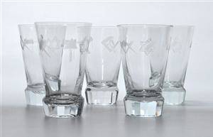 Et sæt på fem frimurerglas med slibninger5