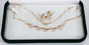 Halsband med örhängen ett par, 18k