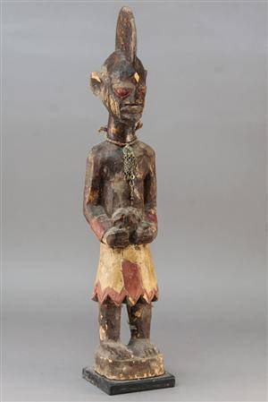 Afrikansk figur, udskåret i træ