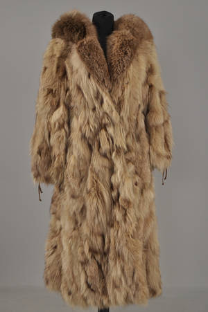 Pelsfrakke af ræv, ca. str. 38-40