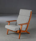  Hans J. Wegner. Højrygget lænestol af teak, model GE-290A