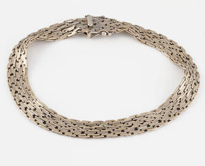 ARMBAND