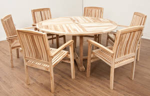 Rundt teakligende bord inkl 6 stole 7