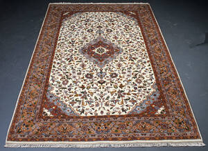 Indisk Kirman 198 x 297 cm. 