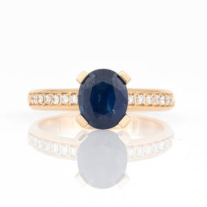 RING med blandslipad safir och diamanter