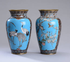 Et par kinesiske cloisonné vaser, 1900-tallets 1. halvdel 2