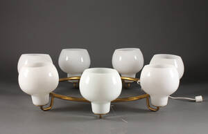 Vilhelm Lauritzen, BG ringkrone, opalglas og messing