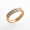 Ring med diamanter
