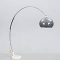 GOLVLAMPA