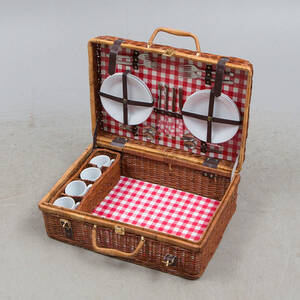 PICKNICKVÄSKA, 1900-tal.